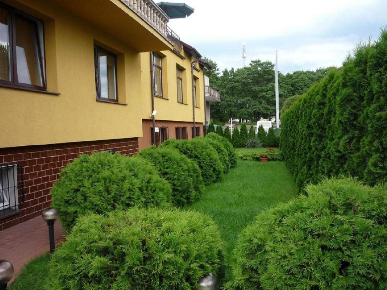 Проживання в сім'ї Villamaria *
